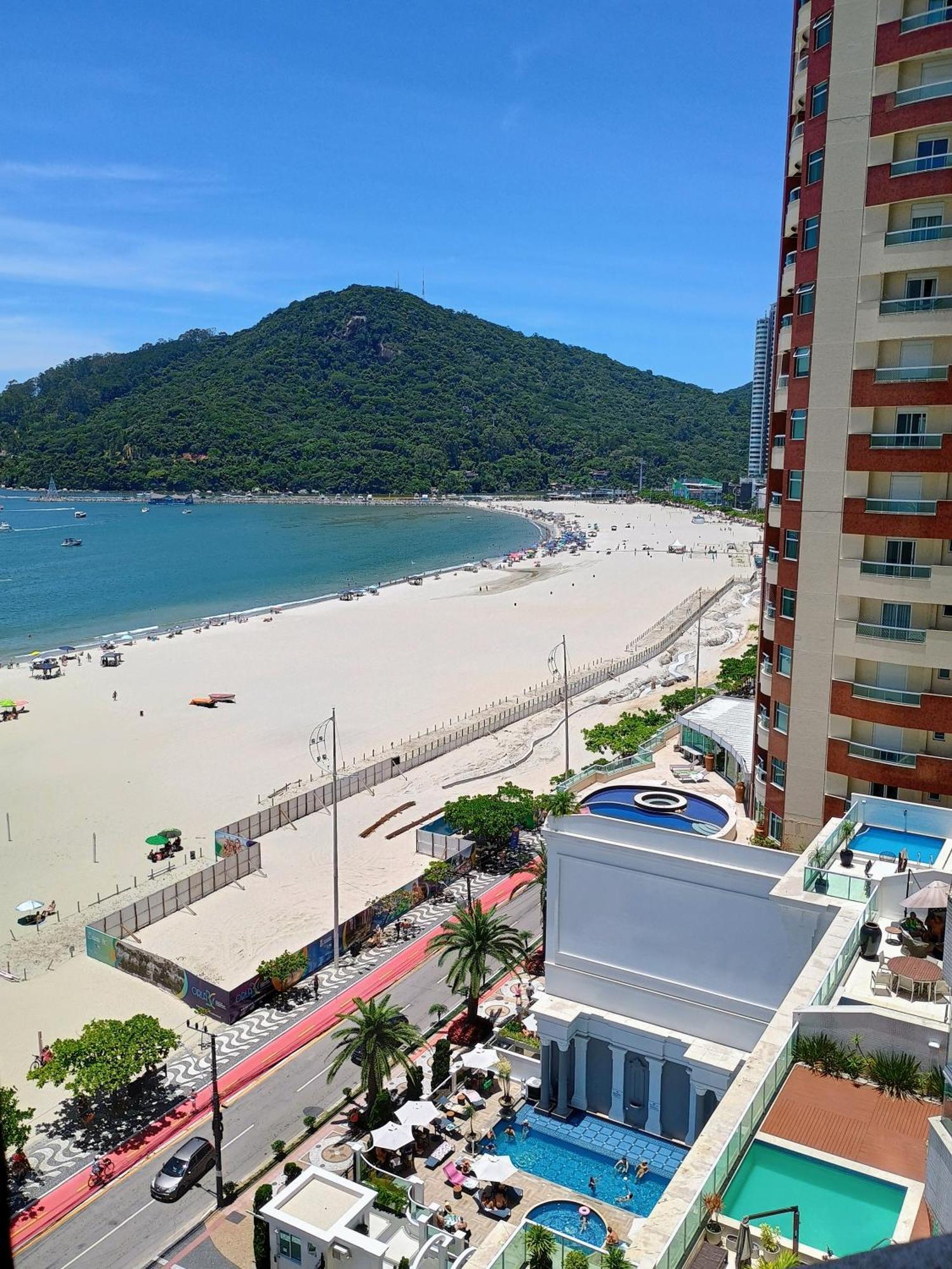 شقة Excelente Ap Pe Na Areia Vista Mar Balneário Camboriú المظهر الخارجي الصورة