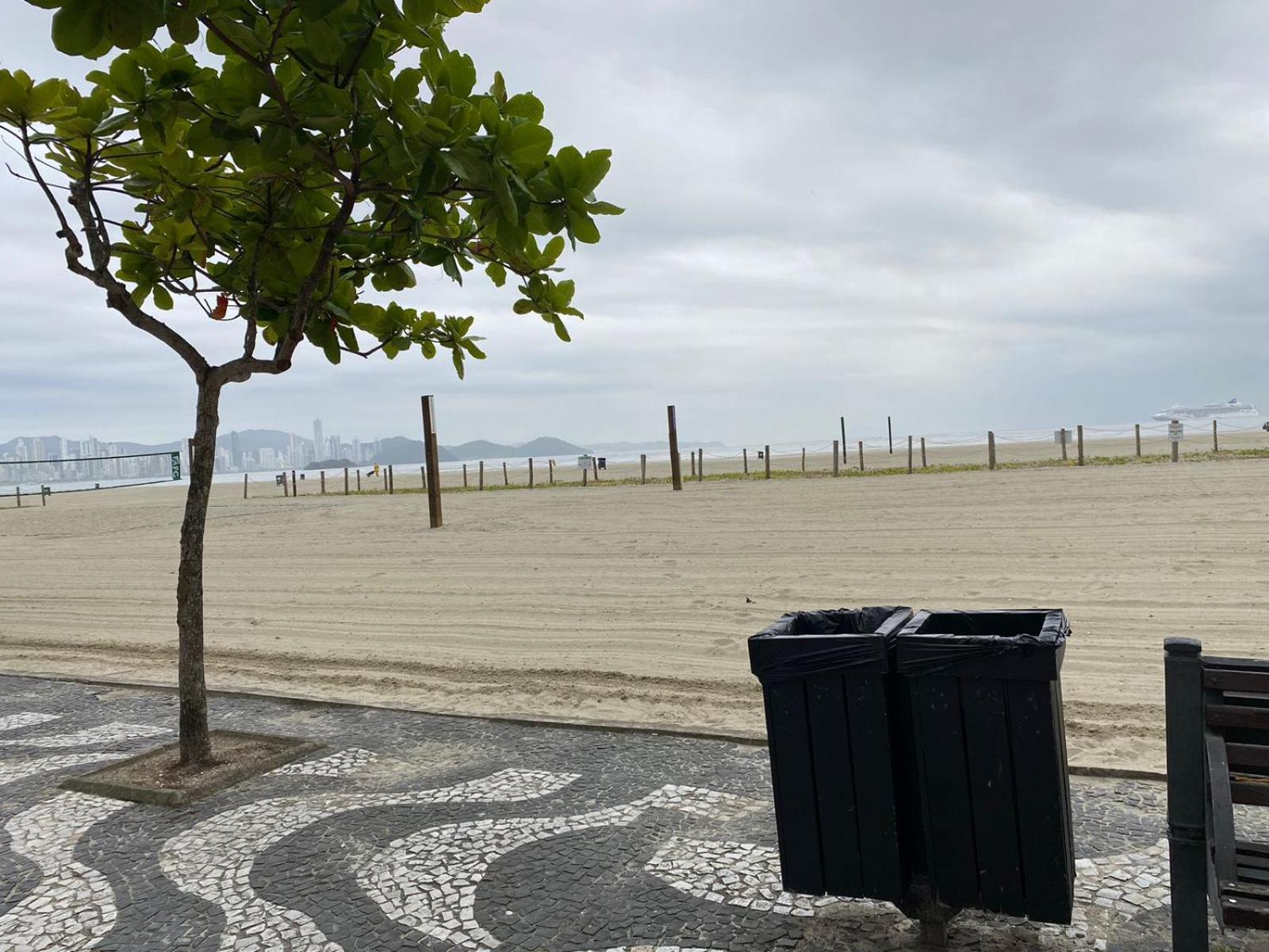 شقة Excelente Ap Pe Na Areia Vista Mar Balneário Camboriú المظهر الخارجي الصورة